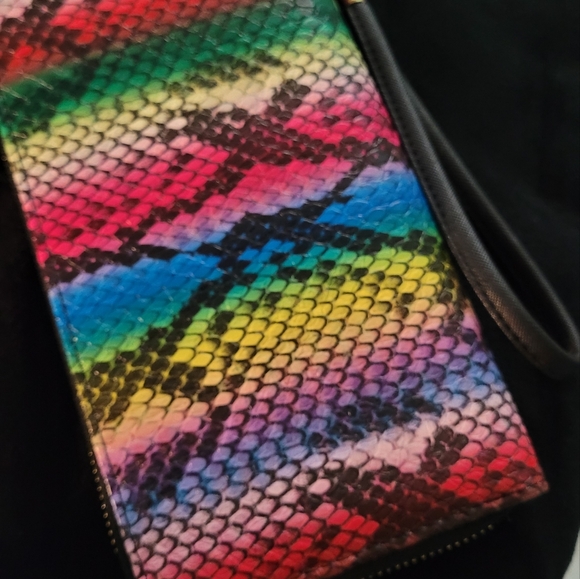 Rainbow snake print wallet. Never used - Picture 8 of 10
